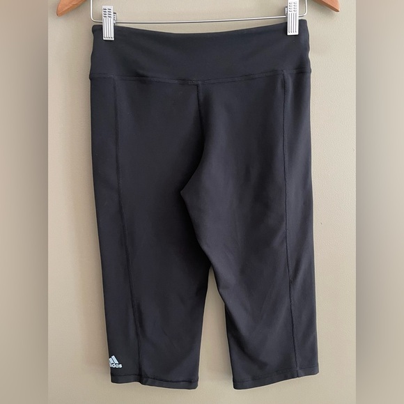 Adidas: Black and Blue  Activewear Capris Leggings - Picture 8 of 12